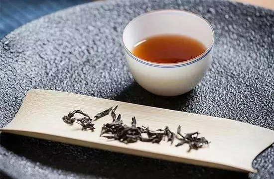 卧足杯品牌大全